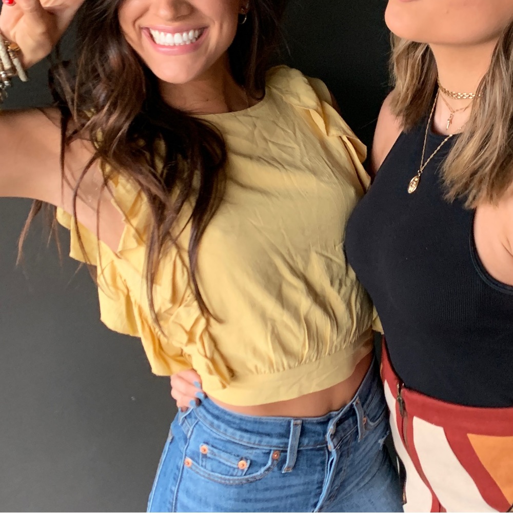 AMUSE SOCIETY RUFFLED YELLOW BACKLESS TANK TOP